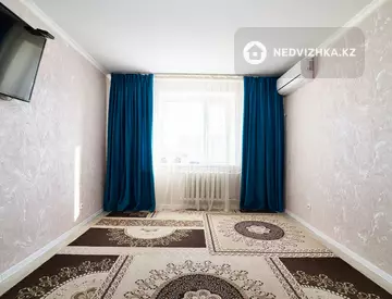 2-комнатная квартира, этаж 3 из 6, 54 м²