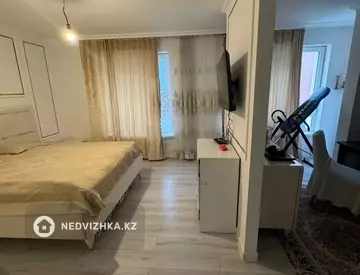 5-комнатная квартира, этаж 4 из 9, 154 м²