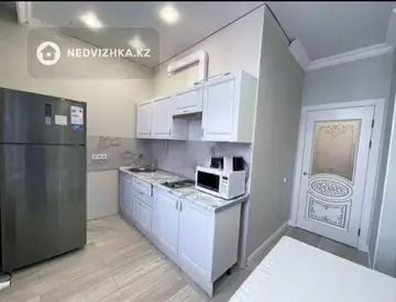 1-комнатная квартира, этаж 9 из 9, 38 м²