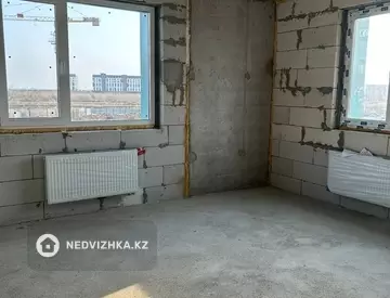 2-комнатная квартира, этаж 4 из 16, 62 м²