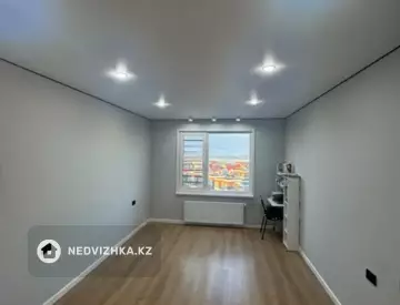 3-комнатная квартира, этаж 9 из 9, 80 м²