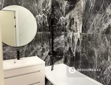 3-комнатная квартира, этаж 9 из 9, 80 м²