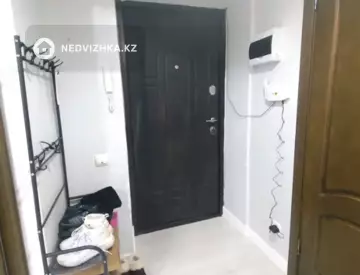 1-комнатная квартира, этаж 4 из 9, 35 м²