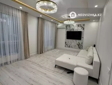 3-комнатная квартира, этаж 4 из 10, 123 м²