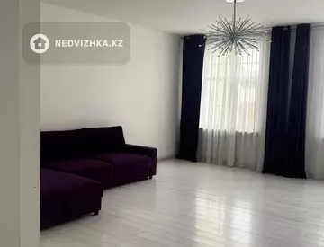 3-комнатная квартира, этаж 4 из 6, 138 м²