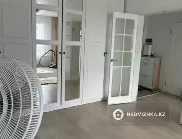 1-комнатная квартира, этаж 2 из 16, 40 м²