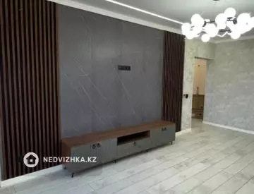 3-комнатная квартира, этаж 4 из 7, 90 м²