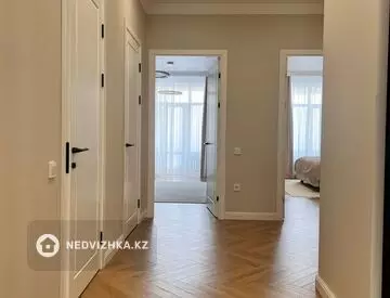 4-комнатная квартира, этаж 1 из 4, 150 м²