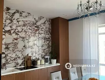3-комнатная квартира, этаж 8 из 9, 71 м²
