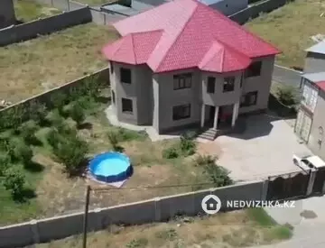 7-комнатный дом, 11 соток, 320 м²