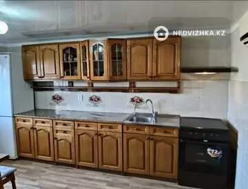 4-комнатная квартира, этаж 1 из 1, 151 м²