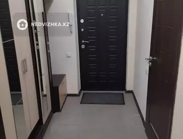 2-комнатная квартира, этаж 12 из 19, 58 м², на длительный срок