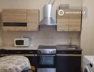 2-комнатная квартира, этаж 12 из 19, 58 м², на длительный срок