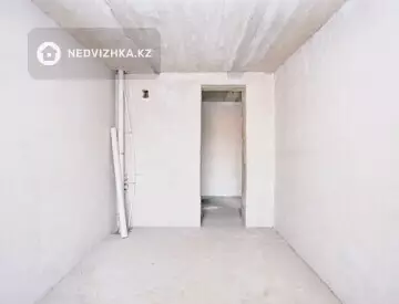 3-комнатная квартира, этаж 4 из 8, 105 м²