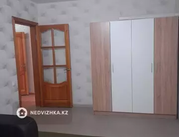 1-комнатная квартира, этаж 1 из 5, 40 м², на длительный срок