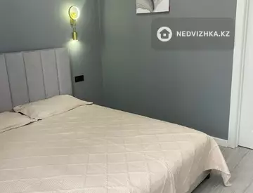 2-комнатная квартира, этаж 7 из 17, 60 м², на длительный срок