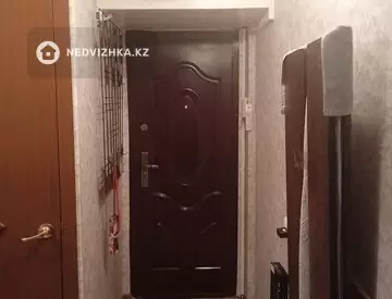 2-комнатная квартира, этаж 4 из 5, 48 м²