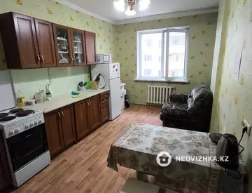 2-комнатная квартира, этаж 5 из 18, 58 м², на длительный срок