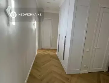 3-комнатная квартира, этаж 13 из 17, 96 м²