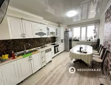 3-комнатная квартира, этаж 25 из 25, 105 м²