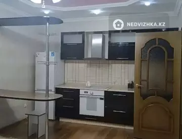 1-комнатная квартира, этаж 3 из 14, 42 м²