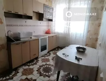 2-комнатная квартира, этаж 8 из 12, 56 м²
