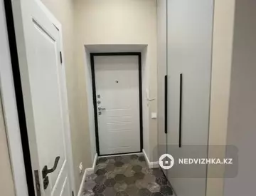 1-комнатная квартира, этаж 6 из 9, 38 м²