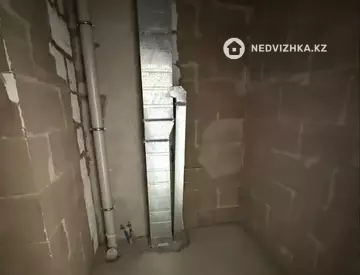 1-комнатная квартира, этаж 9 из 17, 42 м²