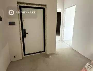 1-комнатная квартира, этаж 9 из 17, 42 м²