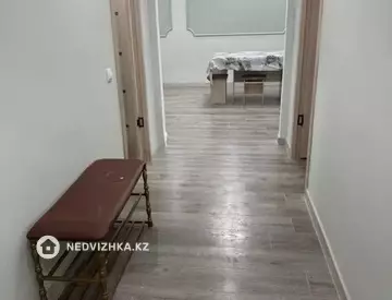 2-комнатная квартира, этаж 11 из 11, 55 м²