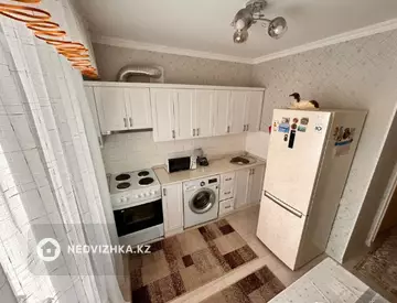 2-комнатная квартира, этаж 4 из 12, 56 м²