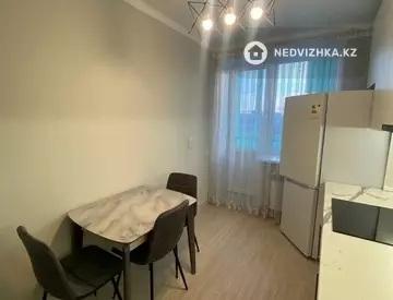 1-комнатная квартира, этаж 8 из 9, 36 м²