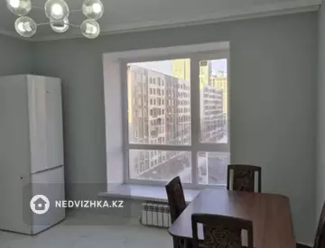 3-комнатная квартира, этаж 8 из 9, 90 м²