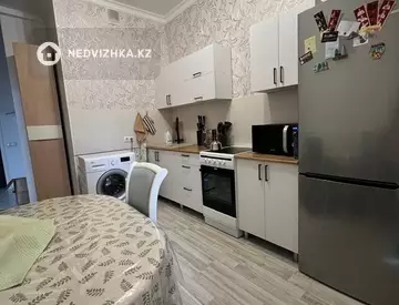 1-комнатная квартира, этаж 7 из 10, 36 м²