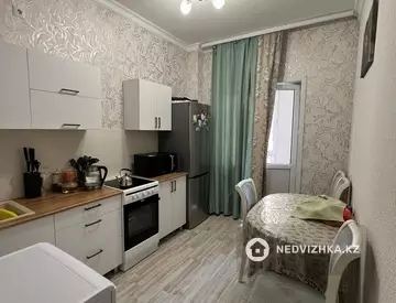 1-комнатная квартира, этаж 7 из 10, 36 м²