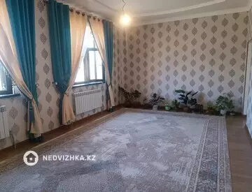 5-комнатный дом, 10 соток, 170 м²