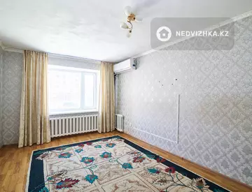 3-комнатная квартира, этаж 1 из 9, 77 м²