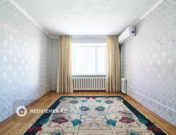 3-комнатная квартира, этаж 1 из 9, 77 м²