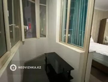 2-комнатная квартира, этаж 4 из 10, 88 м²