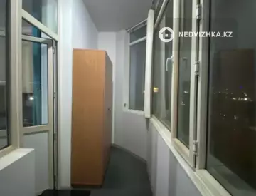 2-комнатная квартира, этаж 4 из 10, 88 м²