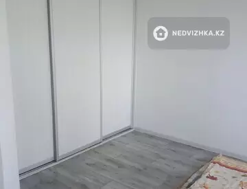 1-комнатная квартира, этаж 5 из 8, 38 м²