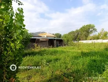 6-комнатный дом, 71 соток, 205 м²