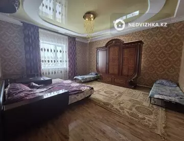 7-комнатный дом, 7 соток, 540 м²