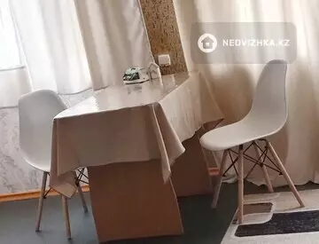 2-комнатная квартира, этаж 2 из 5, 45 м², по часам