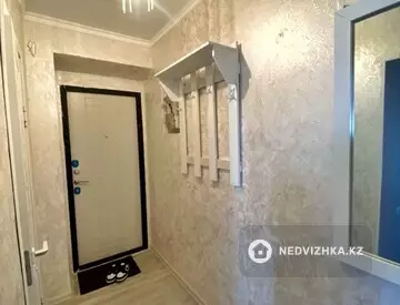 1-комнатная квартира, этаж 4 из 4, 5 м², по часам