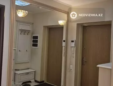 4-комнатная квартира, этаж 22 из 25, 140 м²