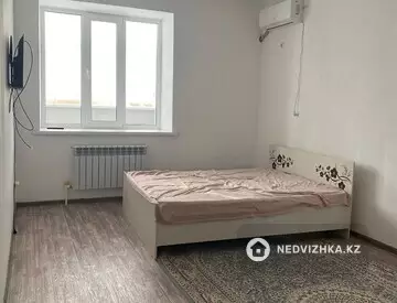 1-комнатная квартира, этаж 3 из 5, 45 м², на длительный срок