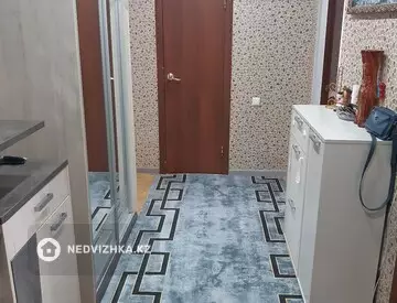 2-комнатная квартира, этаж 4 из 5, 54 м²