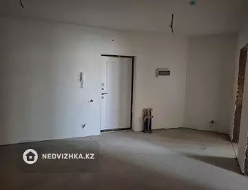 3-комнатная квартира, этаж 8 из 13, 123 м²