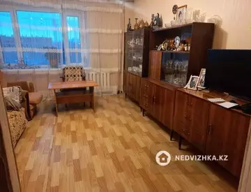2-комнатная квартира, этаж 3 из 9, 47 м²